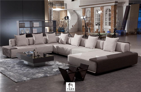 現(xiàn)代簡約風配飾技巧