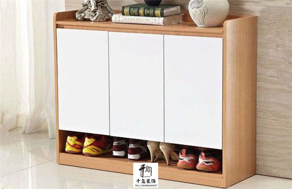 日式簡約實(shí)木家居鞋