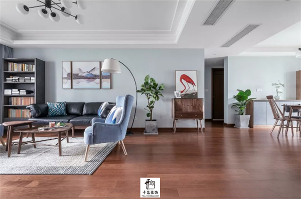 現(xiàn)代簡(jiǎn)約風(fēng)格